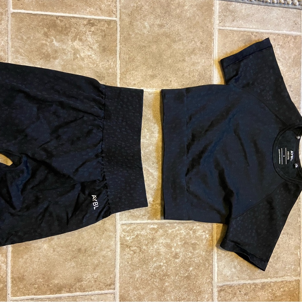 Aybl black speckle workout set.